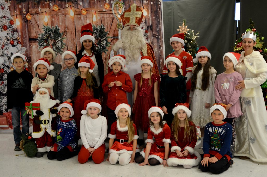 ŚWIĘTY MIKOŁAJ Z WIZYTĄ W SZKOLE POLSKIEJ