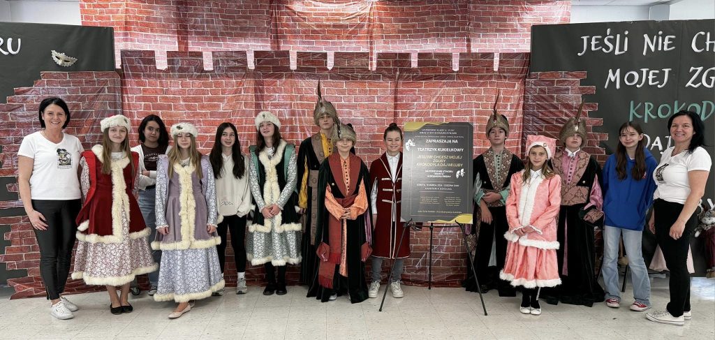 „Jeśli nie chcesz mojej zguby krokodyla daj mi luby”