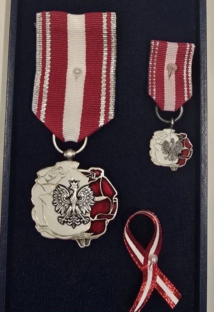 „Za zasługi dla Polonii i Polaków za granicą” – MEDAL PREZESA RADY MINISTRÓW